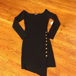 Black little dress with slit on the side